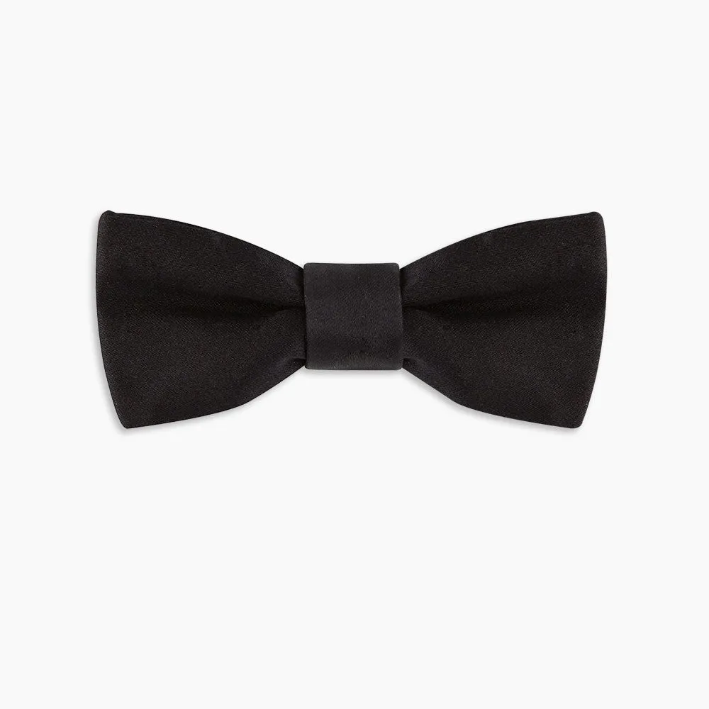 Black Batwing Satin Bow Tie