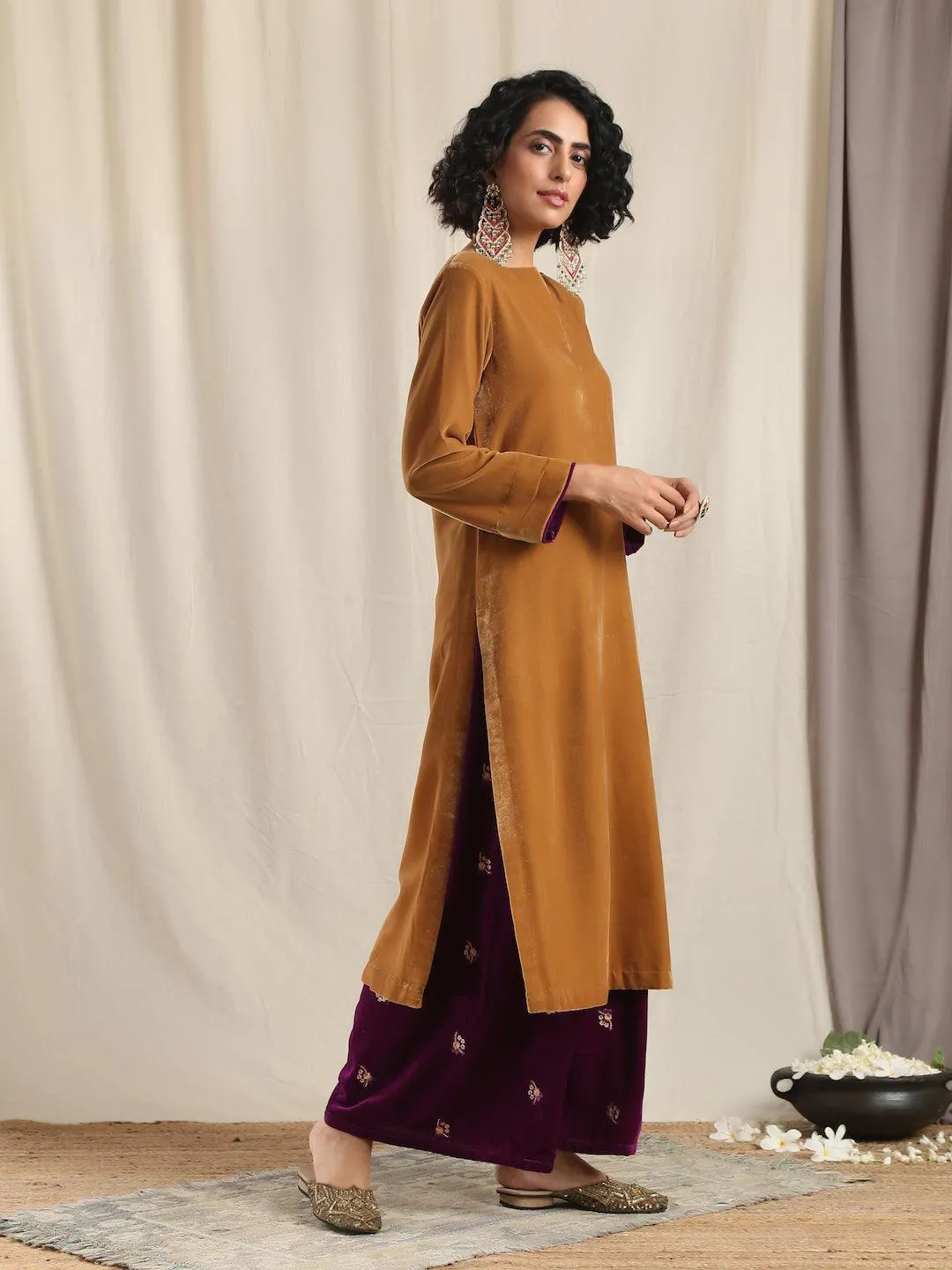 Brown Velvet Slit Kurta