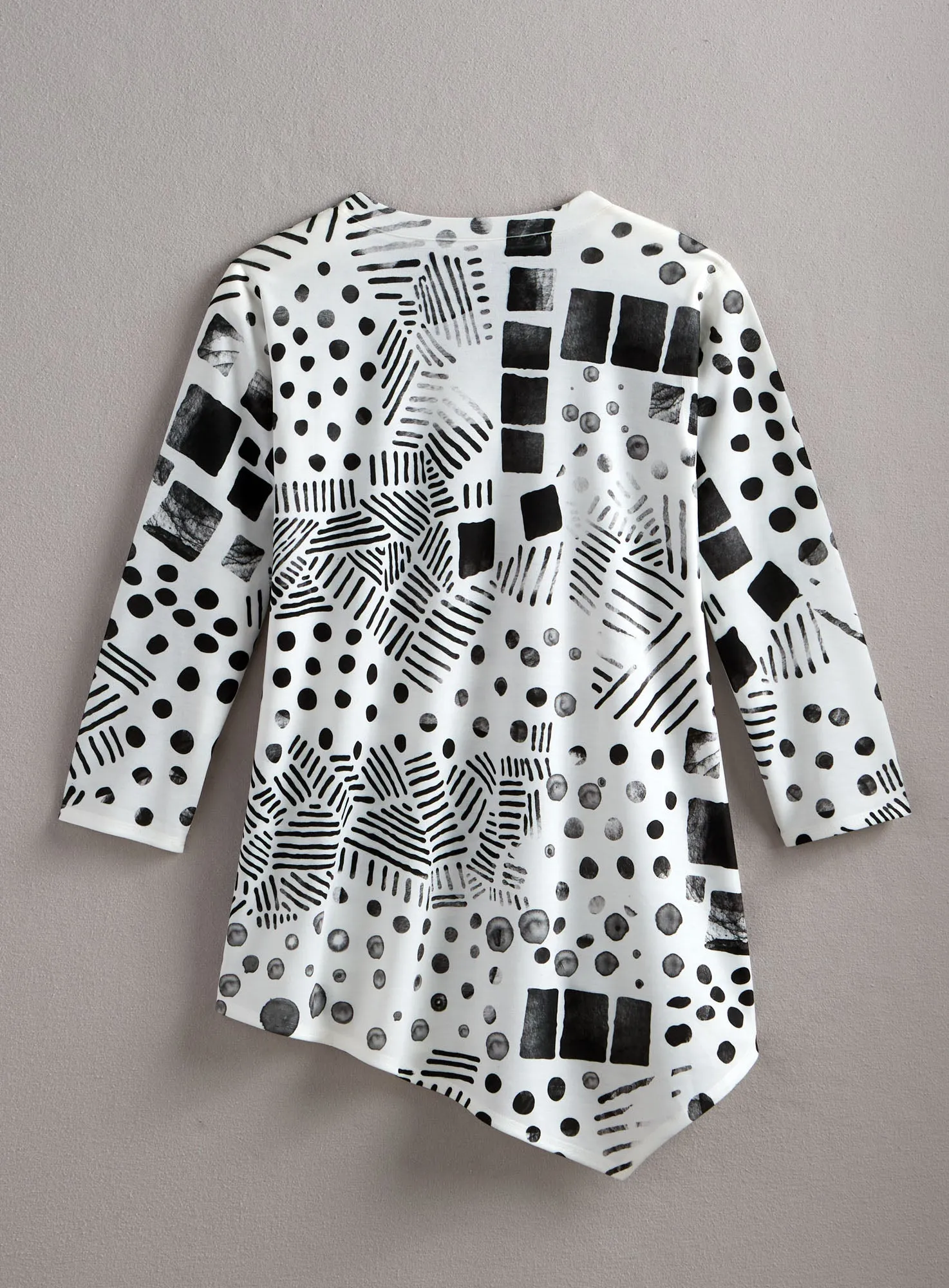 Good Shapes V-Neck Top