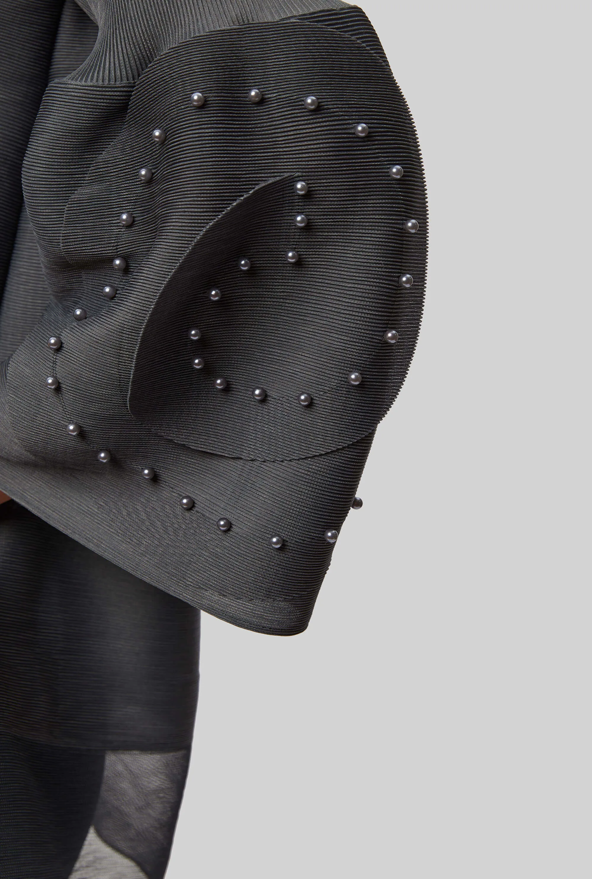 Rose Detail Sleeves Pleated Top In Charcoal