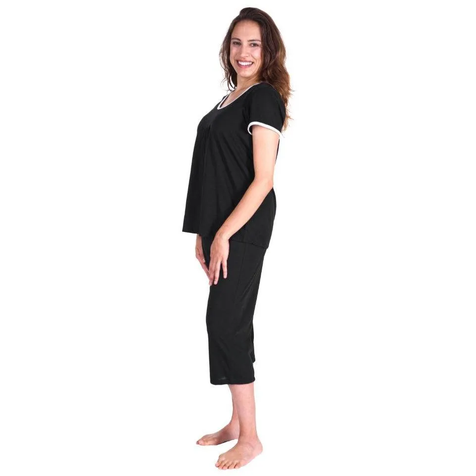 Women's Moisture Wicking Pleated T-Shirt Capri Set